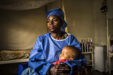 コンゴ民主共和国のエボラ、子どもと女性の感染が深刻